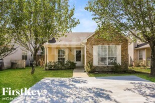 1026 Wyndham Ln in Helena, AL - Building Photo