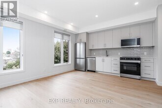 1267 Summerville Ave in Ottawa, ON - Building Photo - Building Photo