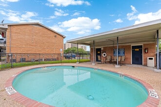 Beechnut Grove in Houston, TX - Building Photo - Building Photo