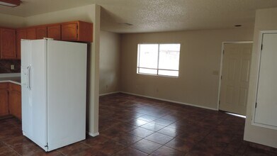 1743 Corte Encantada in Sierra Vista, AZ - Building Photo - Building Photo