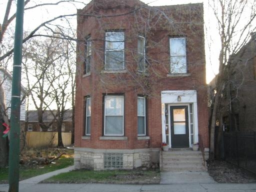 8814 S Cottage Grv in Chicago, IL - Building Photo