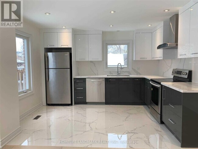 73 Port Royal Trail in Toronto, ON - Building Photo - Building Photo