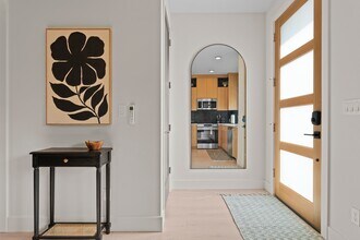 5175 SE 28th Ave in Portland, OR - Foto de edificio - Building Photo