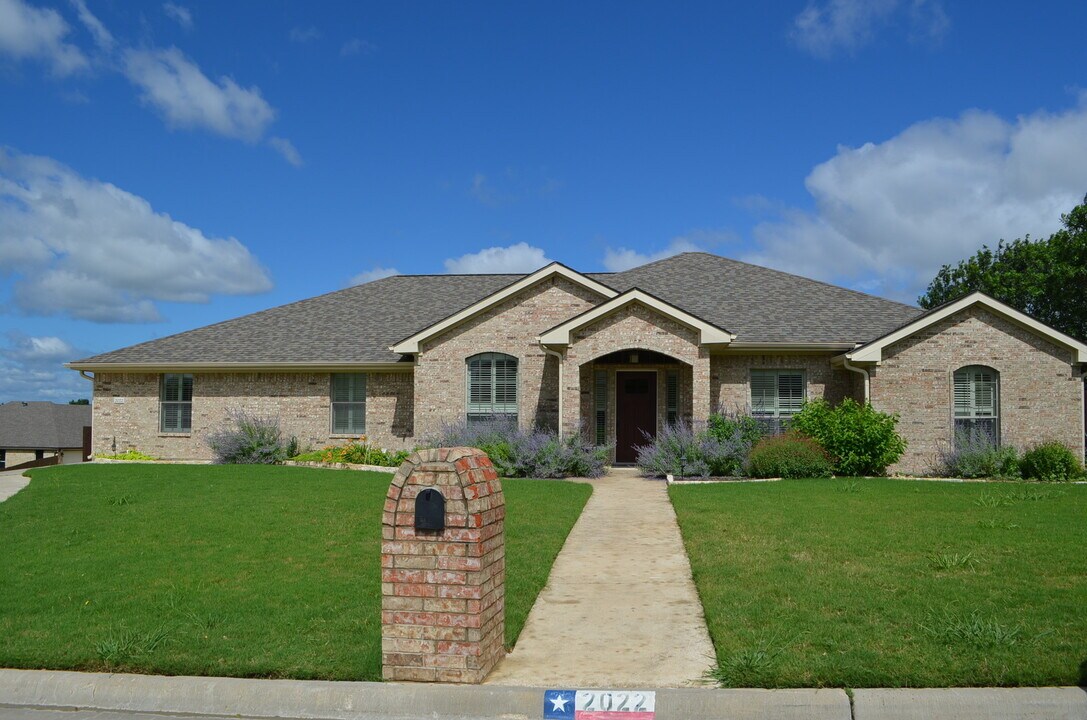 2022 Yak Trail in Harker Heights, TX - Building Photo
