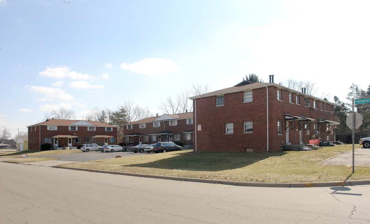 Fremont Townhomes in Columbus, OH - Building Photo