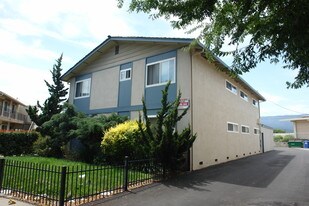 5670 Hoffman Court in San Jose, CA - Building Photo