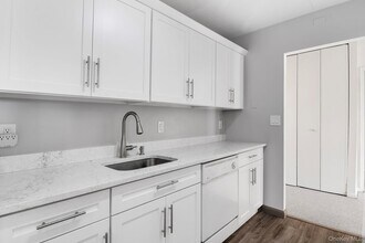 300 High Point Dr in Hartsdale, NY - Building Photo - Building Photo