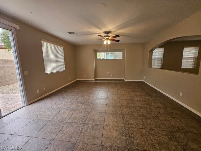 520 Foster Springs Rd in Las Vegas, NV - Building Photo - Building Photo