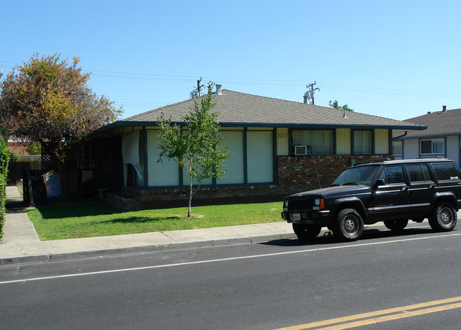 2483 El Camino Real in Santa Clara, CA - Building Photo - Building Photo