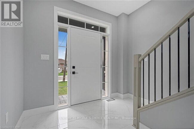 84 Beland Ave N in Hamilton, ON - Building Photo - Building Photo