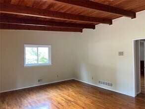 331 N Coleman Rd in Roswell, GA - Building Photo - Building Photo