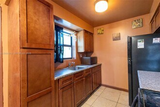 3551 SW 1st St in Fort Lauderdale, FL - Building Photo - Building Photo