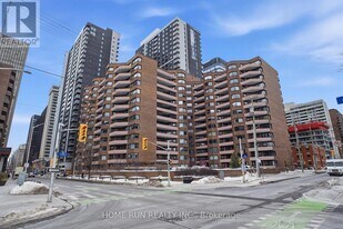 151 Bay St in Ottawa, ON - Building Photo
