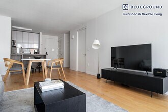 101 West End Ave in New York, NY - Building Photo - Building Photo