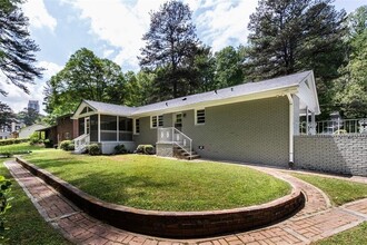 4023 Stovall Terrace NE in Atlanta, GA - Building Photo - Building Photo