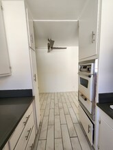 18546 Clark St in Los Angeles, CA - Building Photo - Building Photo