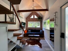 977 McFarlane Ave, Unit A in Sebastopol, CA - Building Photo