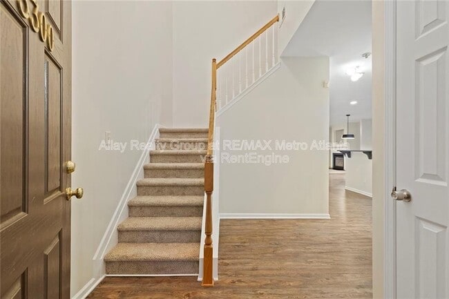 3300 Suttles Dr SW in Atlanta, GA - Building Photo - Building Photo