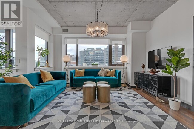 property at 400 Wellington St W