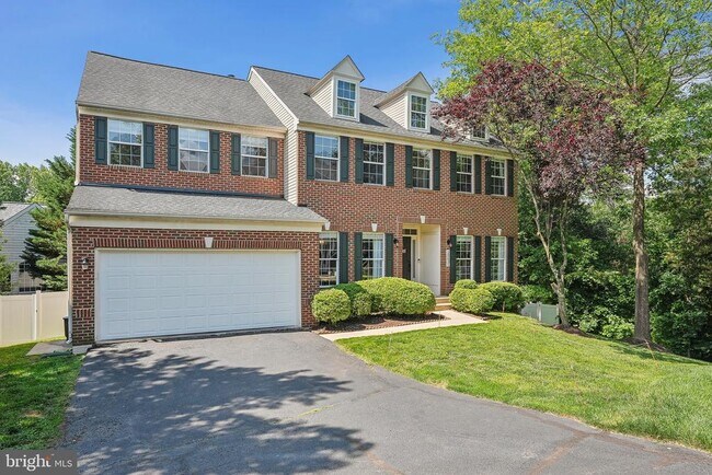 20631 Piney Branch Way in Sterling, VA - Building Photo - Building Photo