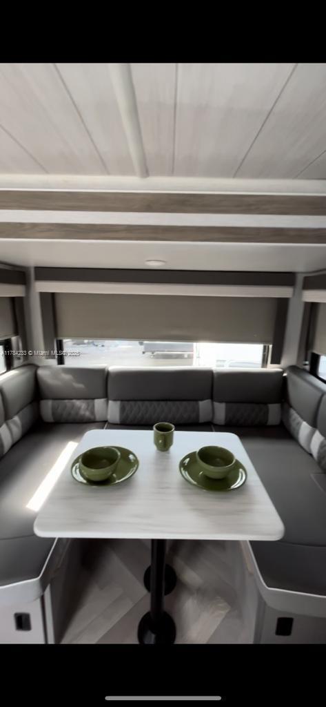 10790 SW 42nd Terrace in Miami, FL - Building Photo - Building Photo