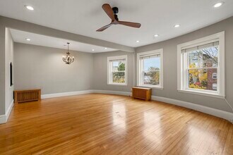 1011 Beacon St in Brookline, MA - Building Photo - Building Photo