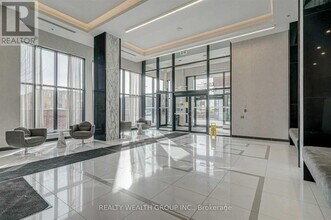 99 Eagle Rock Way in Vaughan, ON - Building Photo - Building Photo