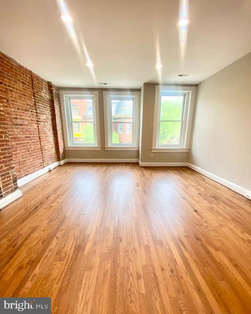 719 Reservoir St photo'