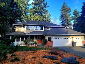 1160 NW Bramble Ct in Silverdale, WA - Building Photo