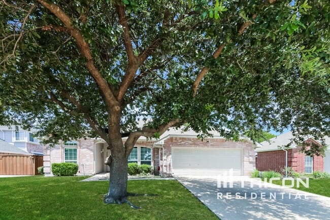 property at 115 Mulberry Ln