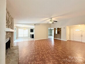 6924 Long Needles Dr in Charlotte, NC - Building Photo - Building Photo