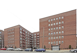 3324 Parsons Blvd in Flushing, NY - Building Photo - Building Photo