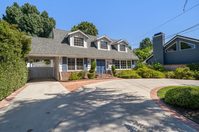 property at 15473 Lemay St