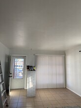 1029 Lomaland Dr in El Paso, TX - Building Photo - Building Photo