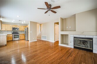 10204 Waseca Ave in Las Vegas, NV - Building Photo - Building Photo