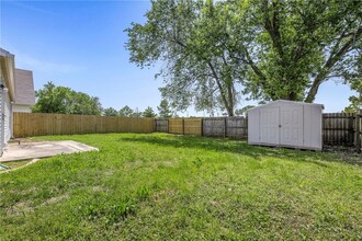 2502 Parkcrest Dr in Bentonville, AR - Building Photo - Building Photo