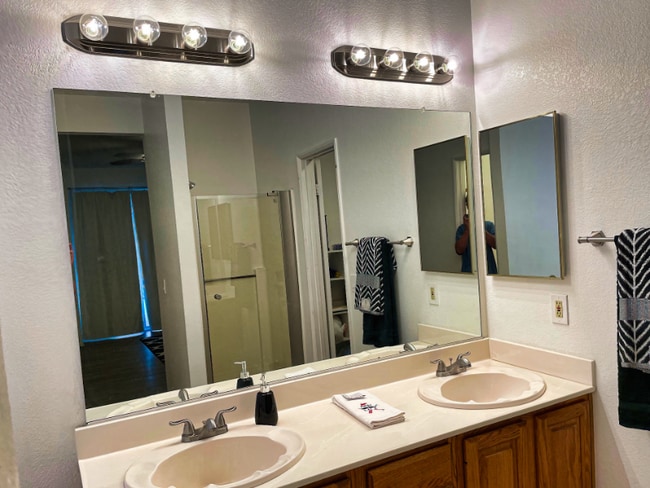 43233 Sawgrass Ln in Lancaster, CA - Building Photo - Building Photo