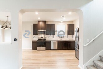 6420 Carriage Pines Dr in Austin, TX - Foto de edificio - Building Photo