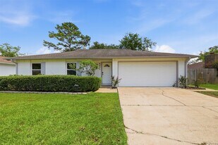 4035 Cypressdale Dr in Spring, TX - Building Photo