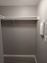 351 Del Verde Cir in Sacramento, CA - Building Photo - Building Photo