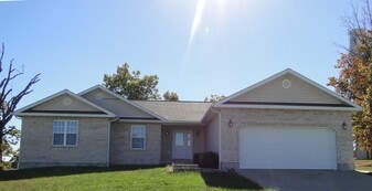 19037 Ladera Rd in Waynesville, MO - Building Photo