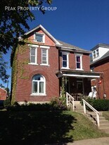 196 W 8th Ave in Columbus, OH - Building Photo