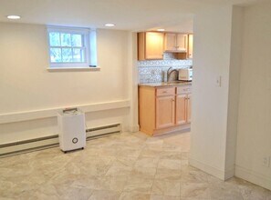 9 Broadway Ave in Rockport, MA - Building Photo - Building Photo