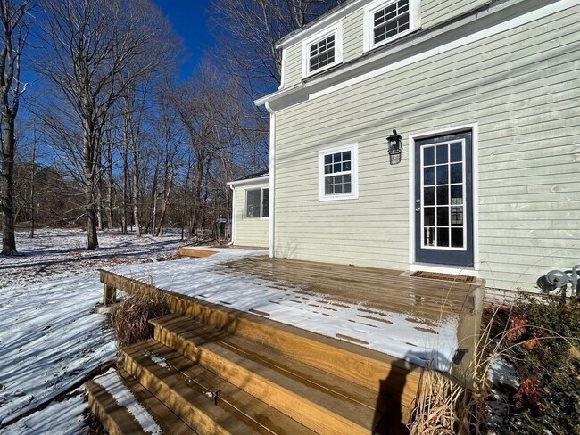 30 Court St in Groton, MA - Building Photo - Building Photo