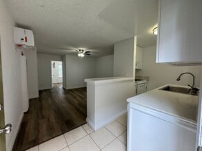 6736 Cleon Ave in North Hollywood, CA - Building Photo - Building Photo