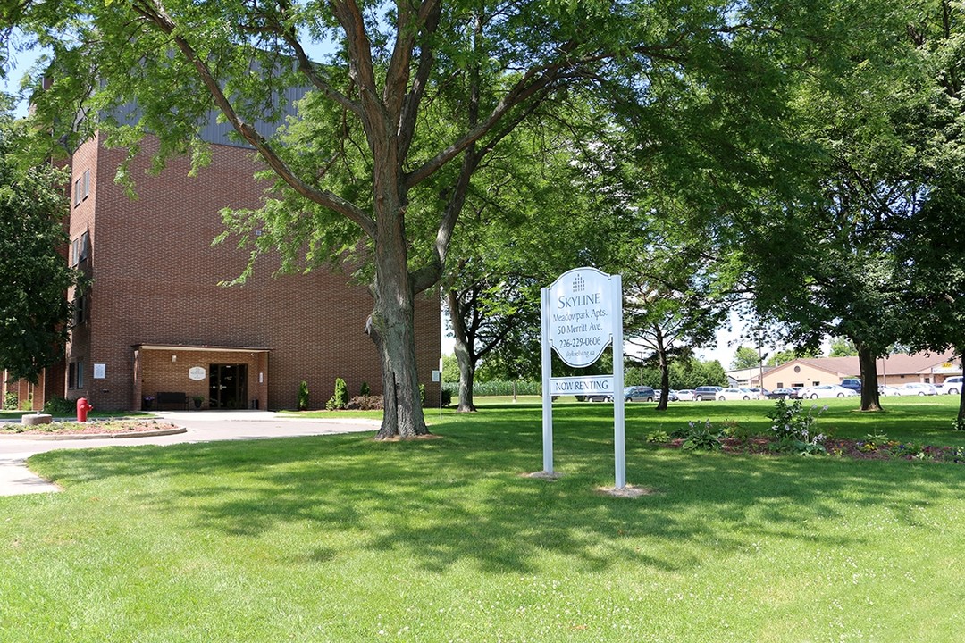 Meadowpark Apartments in Chatham-Kent, ON - Building Photo