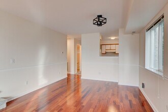 30875 State Rte 20 in Oak Harbor, WA - Building Photo - Building Photo
