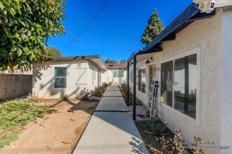 3937 Redwood Ave in Los Angeles, CA - Building Photo - Building Photo