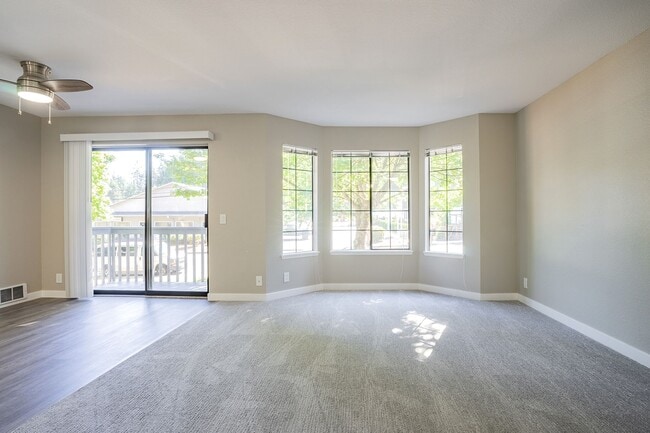 Perrin Village in Edmonds, WA - Building Photo - Building Photo