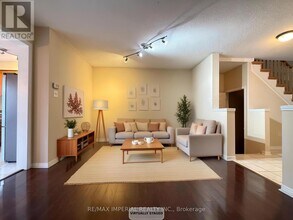 5640 Stella Ln in Burlington, ON - Building Photo - Building Photo